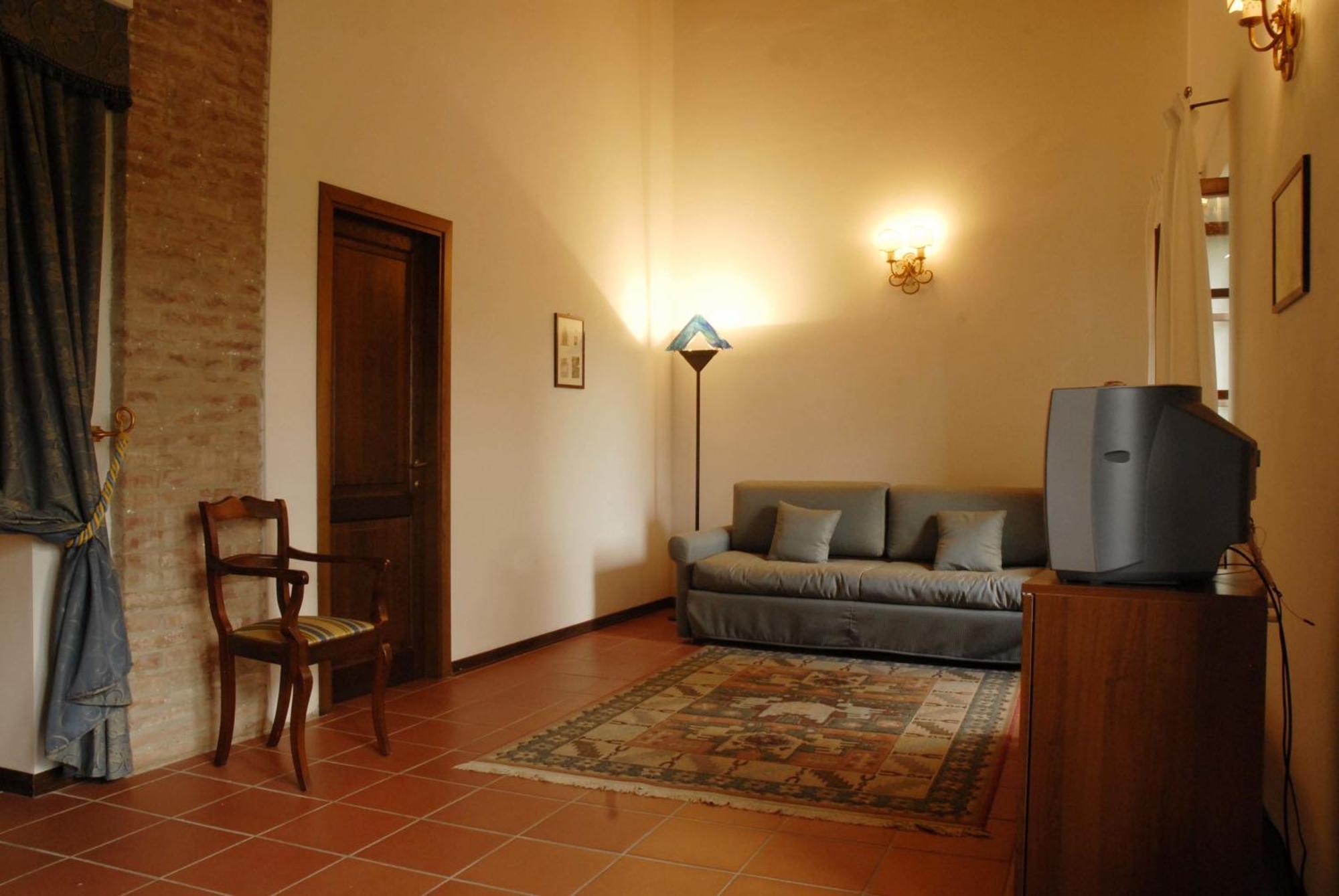 منزل الضيف سوفيتشيلي  في Relais Borgo Di Toiano الغرفة الصورة