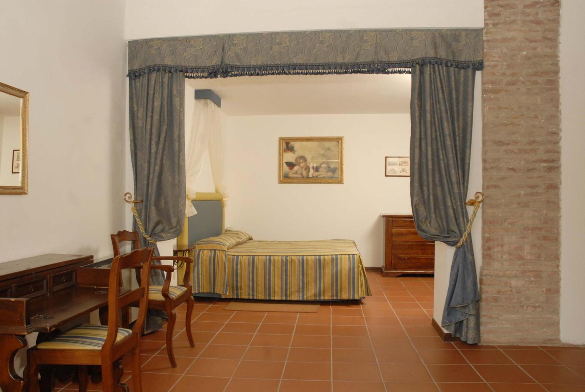 منزل الضيف سوفيتشيلي  في Relais Borgo Di Toiano الغرفة الصورة