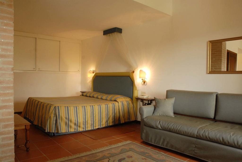 منزل الضيف سوفيتشيلي  في Relais Borgo Di Toiano المظهر الخارجي الصورة